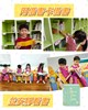 用借書卡借書並安靜看書
